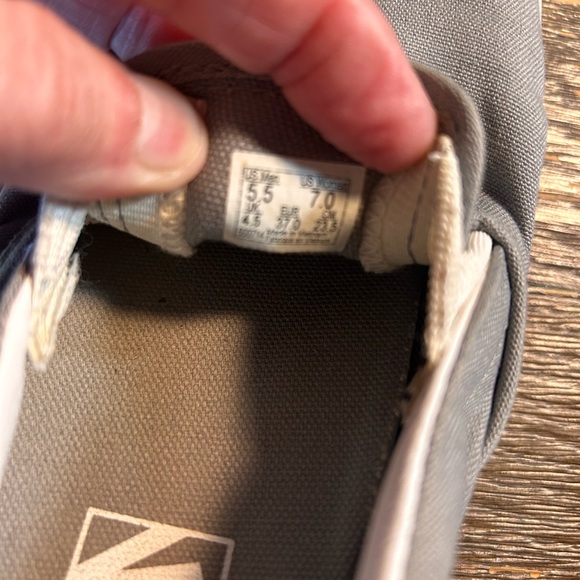 Vans classic slip on size 5.5 men 7 women - Picture 9 of 9